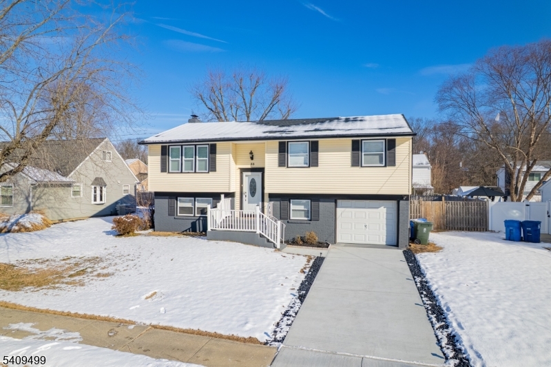 33 Sycamore Drive Burlington NJ 08016
