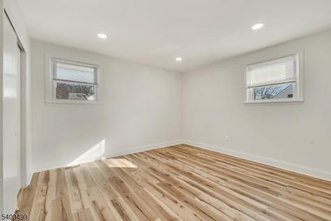 33 Sycamore Drive Burlington NJ 08016