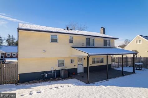 33 Sycamore Drive Burlington NJ 08016