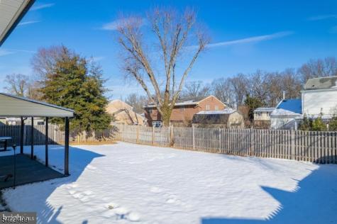 33 Sycamore Drive Burlington NJ 08016