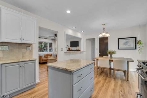 46 Rafkind Road Bloomingdale NJ 07403