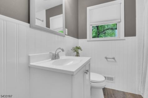 46 Rafkind Road Bloomingdale NJ 07403