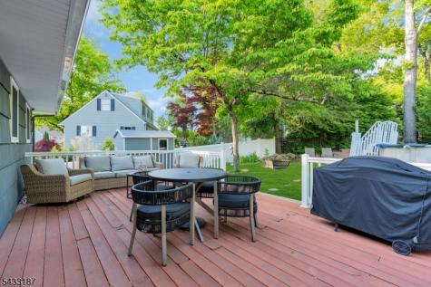 46 Rafkind Road Bloomingdale NJ 07403