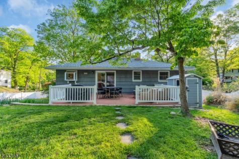 46 Rafkind Road Bloomingdale NJ 07403