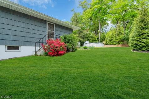 46 Rafkind Road Bloomingdale NJ 07403