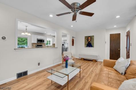 46 Rafkind Road Bloomingdale NJ 07403