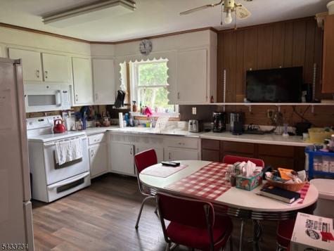 33 Longview Avenue Randolph NJ 07869