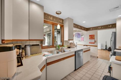 699 E Shore Road West Milford NJ 07421