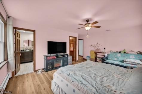 699 E Shore Road West Milford NJ 07421