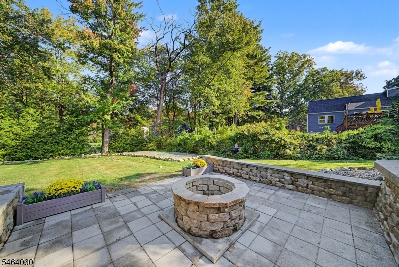 5 Hickory Place Randolph NJ 07869