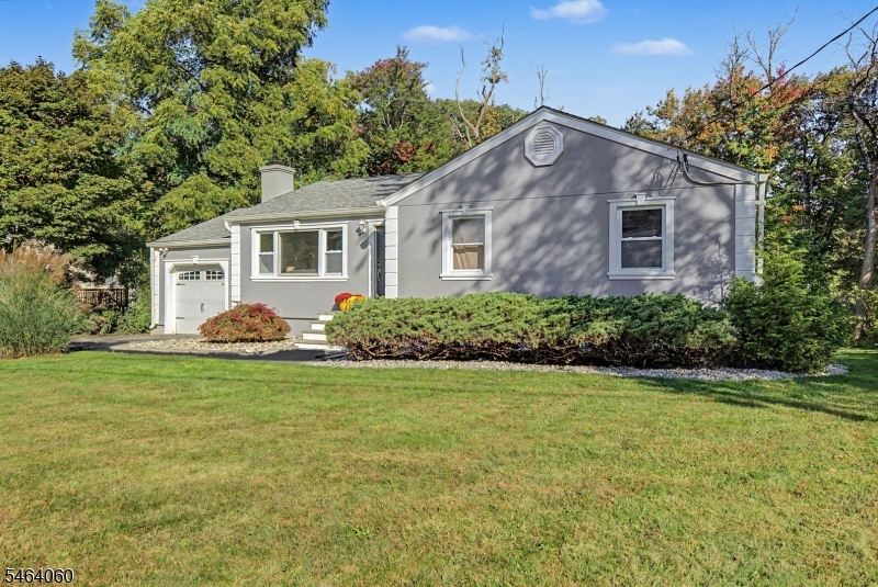 5 Hickory Place Randolph NJ 07869