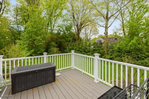 1075 Charles Street Mountainside NJ 07092