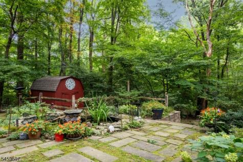 20 Edward Drive Mount Olive NJ 07836