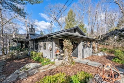 26 Short Road Bloomingdale NJ 07420