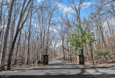26 Short Road Bloomingdale NJ 07420