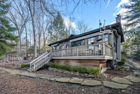 26 Short Road Bloomingdale NJ 07420