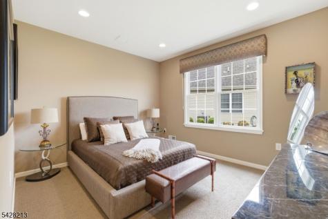 11 Burr Place Franklin NJ 08873