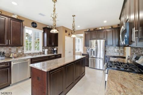 11 Burr Place Franklin NJ 08873