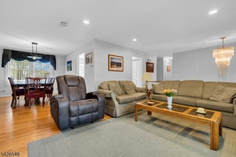 63 Ronald Terrace Springfield NJ 07081