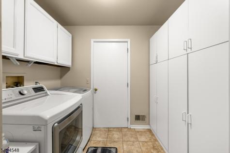 45 Ditmars Circle Hillsborough NJ 08844