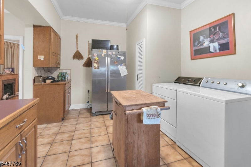 44 Oakland Terrace Newark NJ 07106