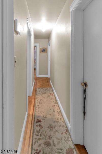 44 Oakland Terrace Newark NJ 07106