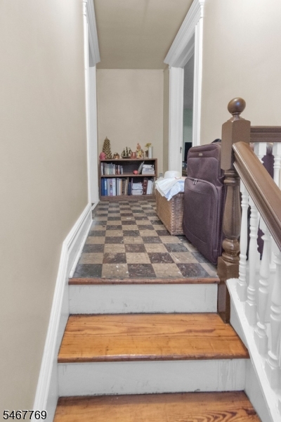 44 Oakland Terrace Newark NJ 07106
