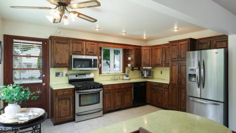 41 S 17th Street Kenilworth NJ 07033