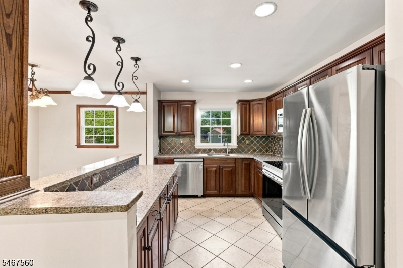 105 Leland Trail Hopatcong NJ 07843