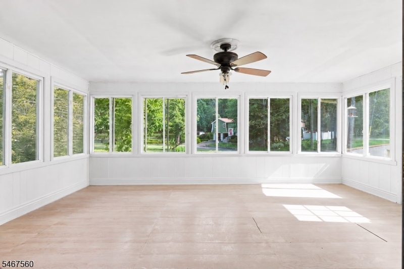 105 Leland Trail Hopatcong NJ 07843