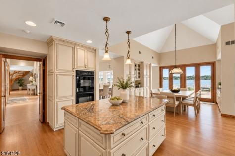 99 Holly Lane Berkeley NJ 08721