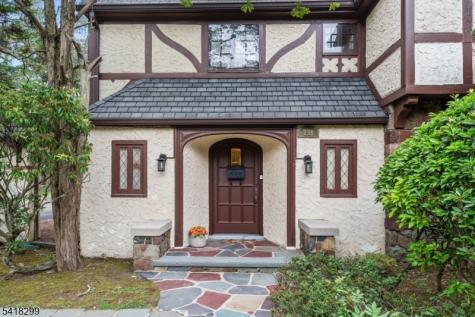 238 Elmwynd Drive City Of Orange NJ 07050