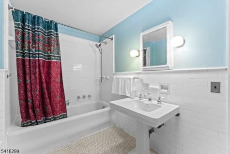 238 Elmwynd Drive City Of Orange NJ 07050