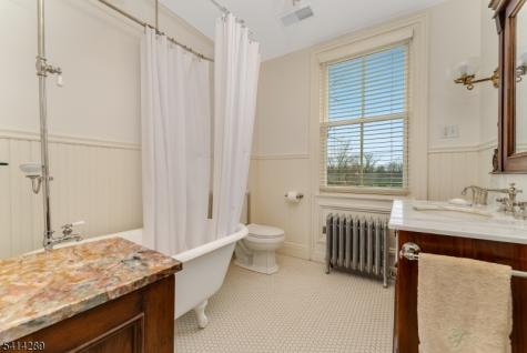 68 W Main Street Clinton NJ 08809