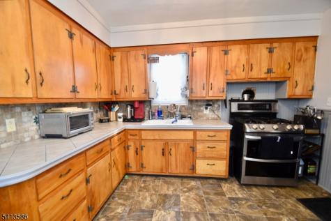 406 Morsetown Road West Milford NJ 07480