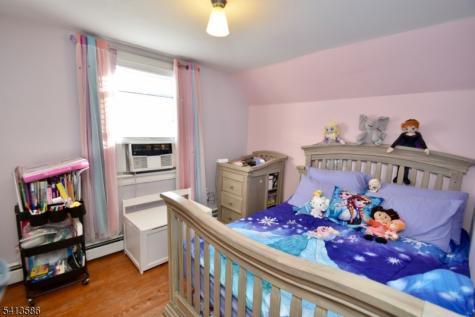 406 Morsetown Road West Milford NJ 07480
