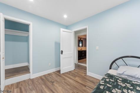 147 Clinton Avenue Clifton NJ 07011