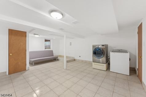 147 Clinton Avenue Clifton NJ 07011