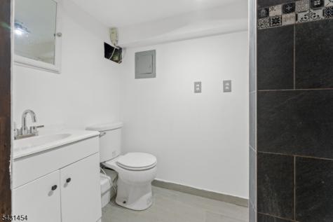 147 Clinton Avenue Clifton NJ 07011