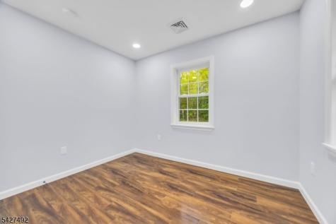 456 Girard Avenue Franklin NJ 08873