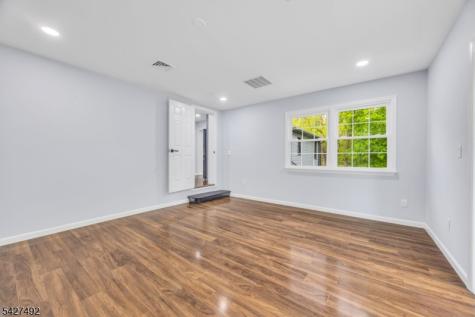 456 Girard Avenue Franklin NJ 08873