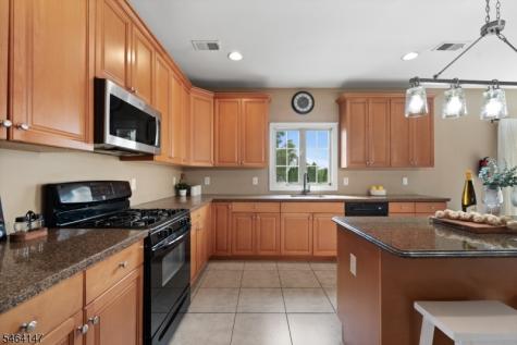 5 Mountain View Road Lopatcong NJ 08865