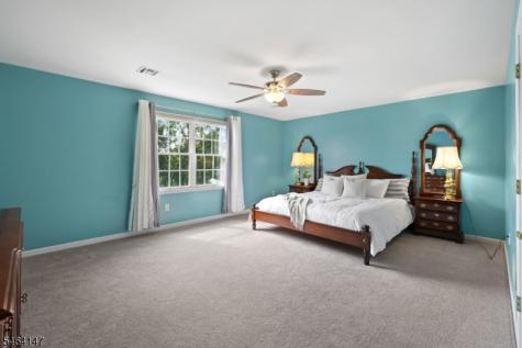 5 Mountain View Road Lopatcong NJ 08865