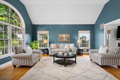 5 Mountain View Road Lopatcong NJ 08865