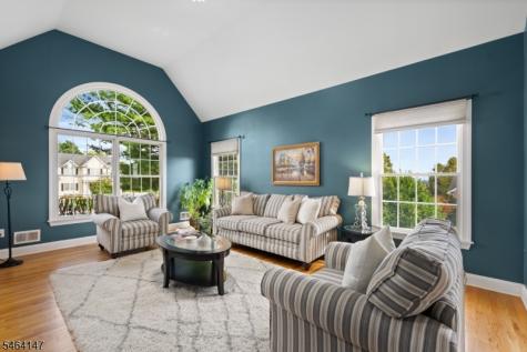 5 Mountain View Road Lopatcong NJ 08865