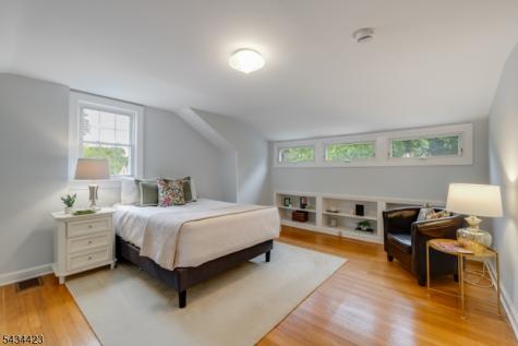 12 Duchamp Place Chatham NJ 07928