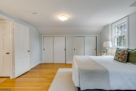 12 Duchamp Place Chatham NJ 07928