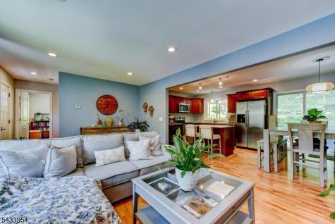15 Glenside Trail Sparta NJ 07871