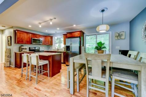 15 Glenside Trail Sparta NJ 07871