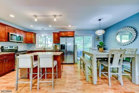 15 Glenside Trail Sparta NJ 07871